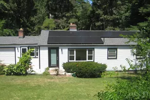 29 Barry Ln, Simsbury, CT 06070 - Photo 2