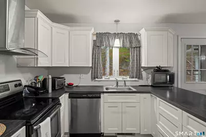 295 Stevenson Road, New Haven, CT 06515 - Photo 8