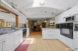 15 Mitchell Dr, East Lyme, CT 06357 - Photo 12