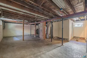 166 Earl Ave, Bridgeport, CT 06606 - Photo 18