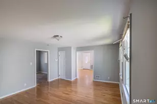 166 Earl Ave, Bridgeport, CT 06606 - Photo 10