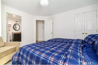 64 Sanford Lane, Stamford, CT 06905 - Photo 20