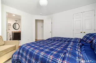 64 Sanford Ln, Stamford, CT 06905 - Photo 20