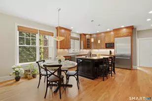 2 Blue Mountain Ct, Norwalk, CT 06851 - Photo 12