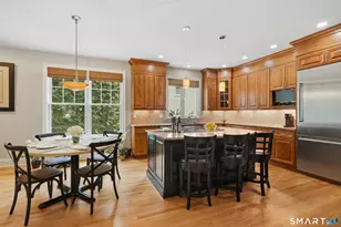 2 Blue Mountain Ct, Norwalk, CT 06851 - Photo 10