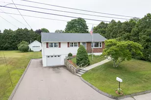 8 Antoinette St, Stonington, CT 06379 - Photo 1