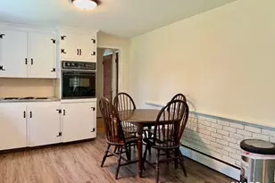 17 Carver Cir, Simsbury, CT 06070 - Photo 10