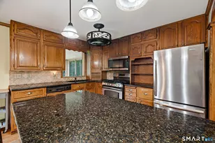 6 Blackwell Ln, Old Lyme, CT 06371 - Photo 6