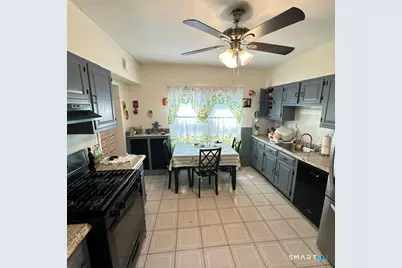 44-46 Eaton Street, Hartford, CT 06114 - Photo 8