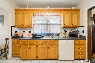 283 Salem St, Bridgeport, CT 06606 - Photo 22