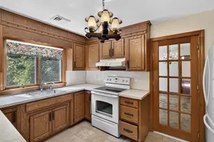 475 Meridian St Ext, Groton, CT 06340 - Photo 14