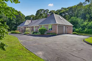 475 Meridian St Ext, Groton, CT 06340 - Photo 4