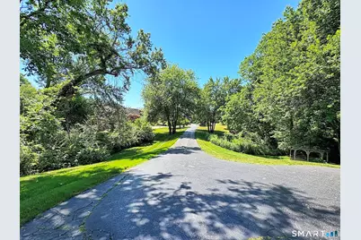 14 Brae Loch Way, Shelton, CT 06484 - Photo 4