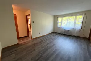 463 Pierpont Rd, Waterbury, CT 06705 - Photo 2