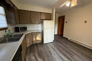 463 Pierpont Rd, Waterbury, CT 06705 - Photo 6