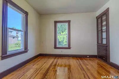 29 8th Street #1, Derby, CT 06418 - Photo 2