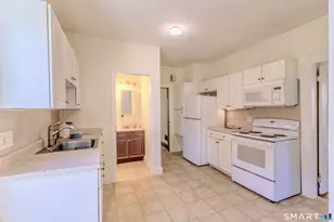 29 8th St, Derby, CT 06418 - Photo 12