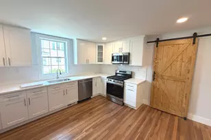 96 Elm St, Thomaston, CT 06787 - Photo 18