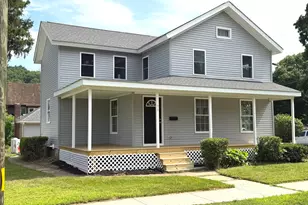 96 Elm St, Thomaston, CT 06787 - Photo 2
