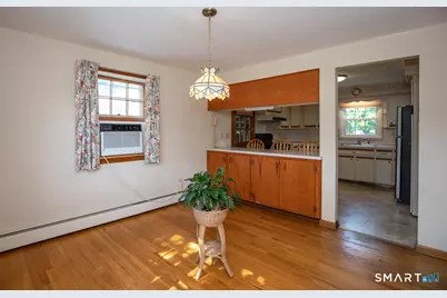 153 Fiesta Heights, Meriden, CT 06451 - Photo 6