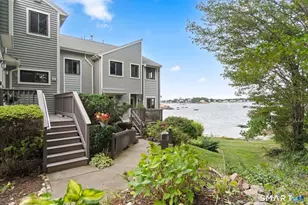 42 Turtle Bay Dr, Branford, CT 06405 - Photo 1