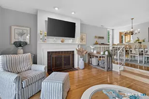 42 Turtle Bay Dr, Branford, CT 06405 - Photo 10