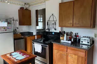 33 Grove Ave, Madison, CT 06443 - Photo 4