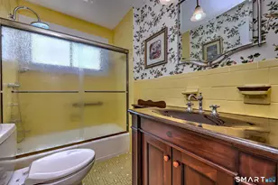 372 Piute Ln, Stratford, CT 06614 - Photo 32