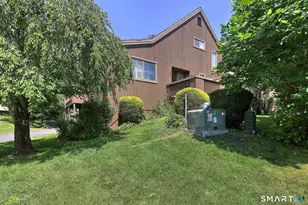 372 Piute Ln, Stratford, CT 06614 - Photo 4