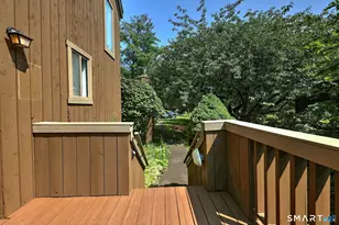 372 Piute Ln, Stratford, CT 06614 - Photo 10