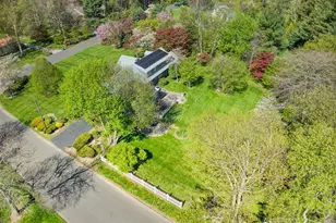 94 Fennbrook Dr, Hamden, CT 06517 - Photo 6
