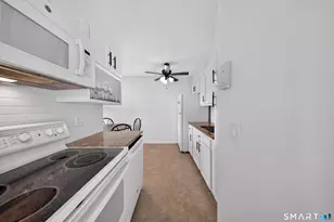 35 Woodway Rd, Stamford, CT 06902 - Photo 8