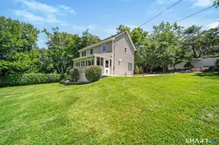 32 Taagan Point Dr, Danbury, CT 06811 - Photo 2