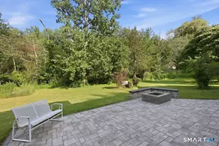 8 Penwood Rd, Bloomfield, CT 06002 - Photo 32