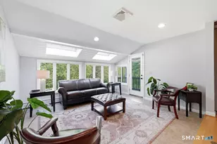 8 Penwood Rd, Bloomfield, CT 06002 - Photo 8