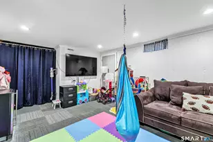 91 Penny Meadow Ln, Stratford, CT 06614 - Photo 34
