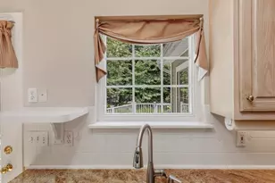 2 Brocketts Ln, Branford, CT 06405 - Photo 20