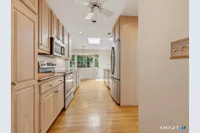 2 Brocketts Lane, Branford, CT 06405 - Photo 16