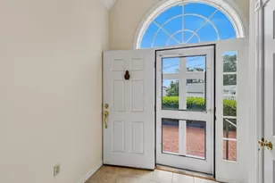 2 Brocketts Ln, Branford, CT 06405 - Photo 4