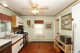 12 Edgewood Ave, Ansonia, CT 06401 - Photo 14