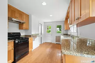 290 Soundview Ave, Stamford, CT 06902 - Photo 4