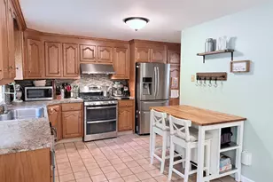 166 Stevens Ln, Glastonbury, CT 06033 - Photo 6