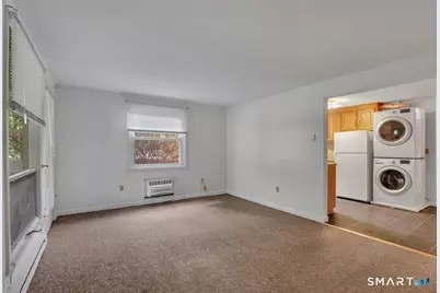 22 Park Place #1R, New Britain, CT 06052 - Photo 2