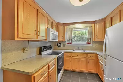 22 Park Place #1R, New Britain, CT 06052 - Photo 6