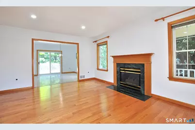 24 Wintonbury Drive, Farmington, CT 06032 - Photo 6