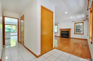 24 Wintonbury Dr, Farmington, CT 06032 - Photo 4