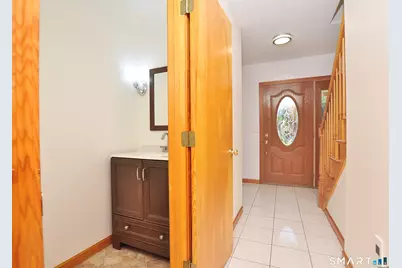 24 Wintonbury Drive, Farmington, CT 06032 - Photo 20