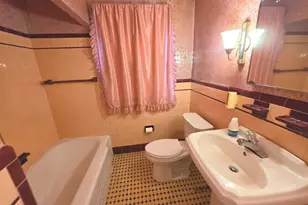 462 Granby St, Hartford, CT 06112 - Photo 12