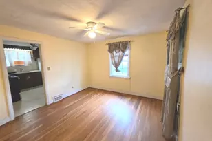 462 Granby St, Hartford, CT 06112 - Photo 8