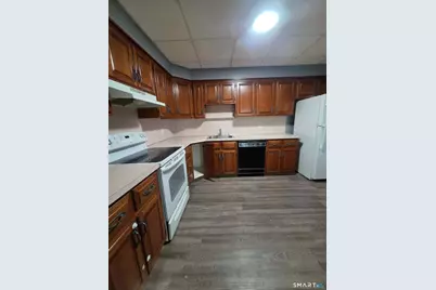 43 Framingham Drive, Waterbury, CT 06705 - Photo 8